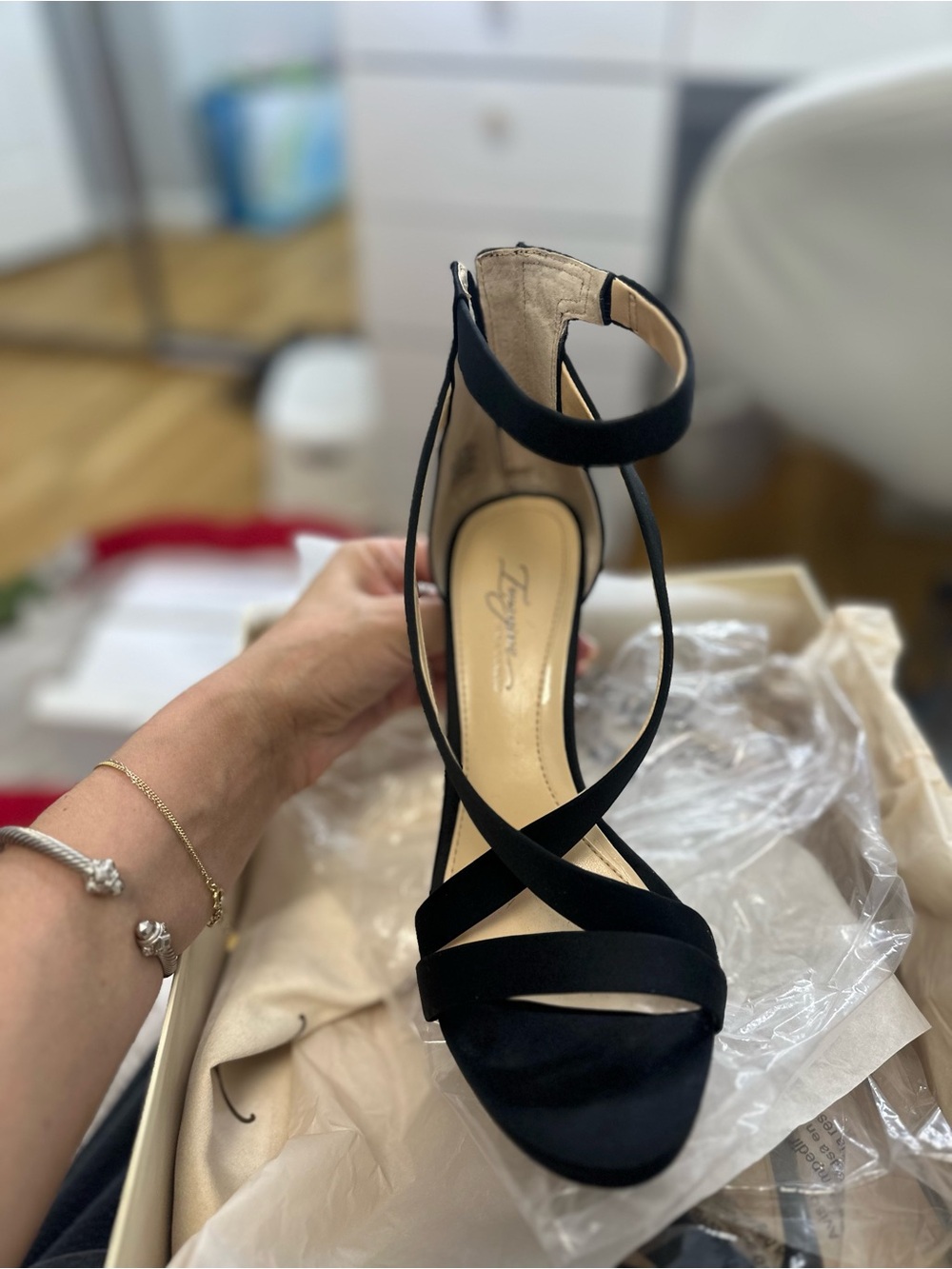 VinceCamuto Women's Black Strappy Sandal - Classic Evening Heel